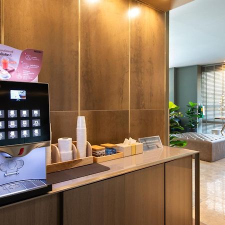 Hi Sotel - Sha Plus Бангкок Экстерьер фото